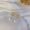 Pendientes de perlas barrocas retro francesas para mujer, ligeros, de lujo, de alta calidad, de nicho, de aleación popular s925