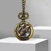 Reloj de Bolsillo Pequeño Hueco Doce Constelaciones Venta al por Mayor Collar Vintage Versátil Colgante Reloj con Tapa de Constelación de los 12 Zodiacos Fábrica Cuarzo