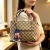 Colgante de Bolsa de Fieltro Hecha a Mano de Nepal 2026 Nuevo Hombre Estrella Llavero Adorno Estilo Ins Muñeca Linda