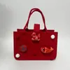 Bolsa de Fieltro para Compras, Gran Capacidad, Bolsa de Tote Decorativa con Muñeca de la Suerte Roja, Bolsa de Fieltro Souvenir de Vacaciones