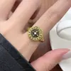 Nuevo Anillo de Cruz Dorado Antiguo para Mujer, Diseño de Nicho con un Toque de Alta Gama, Estilo Punk, Anillo Abierto Ajustable para Apilar
