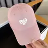 Gorra de Béisbol de Estilo Coreano de Alta Calidad al por Mayor para Circunferencia de Cabeza Grande con Forma de Corazón Bordada Parisina, Parte Superior Suave, Gorra de Visera de Pato Retro para Protección Solar para Mujeres