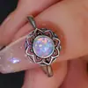 Deseo transfronterizo AliExpress moda estilo coreano plata antigua negro redondo blanco ópalo flor anillo suministro de fábrica venta al por mayor