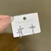 Brincos Pequenos e Delicados de Estrela de Quatro Pontas para Mulheres, Brincos de Cruz Super Brilhantes Cravejados de Diamante para Mulheres, Brincos de Franja Personalizados Doces e Descolados