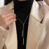 Suéter collar de diseño simple para mujer, collar largo de alto sentido, cadena doble de suéter de temperamento nicho, joyería al por mayor