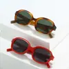 Óculos de sol quadrados mais vendidos da Amazon para homens, óculos de armação quadrada pequena com rebite versátil de moda europeia e americana, óculos de sol estilo de rua para mulheres
