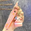 Llavero de Muñeca de Dibujos Animados Sanrio Kulomi, Colgante de Máquina de Bolas, Llavero Lindo para Bolsos, Pequeño Regalo al por Mayor