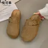 Mules retro de bico fechado com sola grossa para aumentar a altura, em couro genuíno, para mulheres, novo lançamento outono 2026, calçado casual slip-on estilo Birkenstock