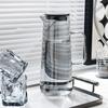 Juego de tazas de vidrio retorcidas para beber, para el hogar, la sala de estar, la taza de té familiar con un alto sentido de hospitalidad y alto valor.