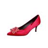 Versão em Couro~ Primavera e Outono 2026 Salto Agulha Quadrado Raso de Cetim com Strass Sapatos de Casamento Versáteis de Bico Fino para Mulheres
