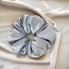 Goma para el pelo tipo scrunchie con relleno de algodón y terciopelo, Goma de seda satinada para dormir, Accesorio para moño