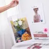 Bolsa de ventana pequeña estilo ins bolsa para ramo de regalo bolsa de embalaje para flores bolsa de papel para regalo bolsa de regalo para mano bolsa de regalo transparente al por mayor
