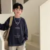 Moletom infantil para outono 2026 novo estilo camiseta infantil de manga longa, top estiloso de gola redonda para crianças mais velhas na primavera e no outono