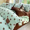 Juego de Cama de Cuatro Piezas de Terciopelo de Leche para Otoño e Invierno Funda de Edredón Gruesa y Cálida Sábana Funda de Almohada Sábana Ajustada Franela Dormitorio de Estudiantes Juego de Tres Piezas