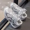 Zapatos deportivos para niños, zapatillas para correr para niños y niñas, nuevos zapatos de malla transpirable para primavera y otoño, zapatos ligeros antideslizantes para entrenamiento de estudiantes