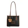 2026 Nova Bolsa Tote de Alta Qualidade Texturizada Moda Versátil Estilosa Minimalista Retrô Grande Capacidade Ombro Axila Bolsa Feminina