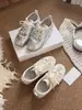 Tênis Casuais Planos com Salto Escondido Cor Prata para Treinamento Alemão para Mulheres 2026 Novo Primavera e Verão Tênis Versáteis Sapatos de Board Gump Shoes