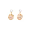 Estilo Ins Coreano Personalidad Moda Fresco Doble Uso Hueco Nido de Pájaro Metal Geométrico Tejido Envuelto Pendientes de Perla para Mujeres