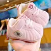 Zapatos para bebé con suelas blandas, antideslizantes, nuevos modelos de primavera y otoño, zapatos para bebé principiante para 0-1 año, transpirables y antideslizantes
