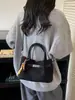 Bolso de Mano Coreano Retro de Nicho 2025 Otoño e Invierno Nuevo de Gran Capacidad para Viajar Bolso de Hombro Simple para Axila Bolso Tote