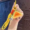 Llavero Colgante de Dibujos Animados de Hamburguesa Tostada 3D Creativo Adorno Lindo para Mochila de Estudiante Regalo Pequeño Venta al por Mayor en Stock