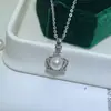 Moda Estilo Coreano Simple Fresco Perla de Agua Dulce Pez Dorado Pequeño Colgante Collar Nicho Gama Alta Versátil Cadena para Clavícula