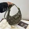 Bolso bandolera de moda estilo coreano, lindo y moderno, nueva colección verano 2026, diseño simple, adecuado para el trabajo y los desplazamientos, bolso de hombro de lunares de moda