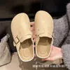Pantuflas Cerradas Populares de Suela Gruesa Estilo Birkenstock para Mujer, Nuevas Pantuflas Planas de Media Caña Retro para Ponerse Fácilmente, 2026