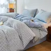 Juego de Cuatro Piezas de Algodón 100% Teñido en Hilo Lavado, Algodón Puro, Sin Estampar, Productos de Calidad Suministrados de Fábrica, Funda Nórdica, Ropa de Cama Estilo Japonés, Sábana Ajustable al por Mayor