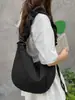 Bolsa Casual Tipo Dumpling Shuai Mi Jia para Mulheres, Novo Modelo Outono Inicial 2026, Bolsa de Ombro Simples de Cor Sólida, Bolsa Transversal Fashion para Estudantes