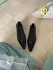 Sapatos Rasos de Salto Baixo Bico Fino Estilo Coreano 2026, Sapatos Versáteis de Couro com Salto Anabela Liso, Sapatos Femininos Slip-On