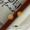 Design de nicho senso de alta qualidade brincos pequenos de rosa vazada brincos de flor amor de alto valor brincos de ouro