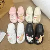 Conejo Peludo Marrón Moda Lindo Ins Femenino Agujero de Corazón Hebilla de Zapato Flor de Zapato Linda de Gama Alta Versátil