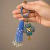 Produto Acabado: Pingente Brocado da Canção do Trevo de Quatro Folhas com Borla de Cristal, Chaveiro Tecido, Enfeite para Pendurar no Carro, Acessório Hanfu