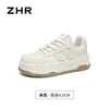 Zhr Zapatos Blancos de Suela Gruesa para Aumentar la Altura Estilo Campus Otoño e Invierno 2025 Zapatos Deportivos Versátiles para Estudiantes Zapatos de Plataforma Pequeña