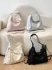 Bolsa Feminina Transfronteiriça 2026 Nova Bolsa de Mão Bolsa de Ombro Ombro Único Ombro Duplo Três Usos Conveniente para Trabalho Deslocamento Viagem Venda Direta da Fábrica