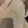 Pulseira de Cruz Medieval para Mulheres 2025 Novo Estilo Luxo Acessível Nicho Exquisita Pulseira Ajustável para Mulheres com Estilosa Elegante