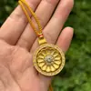 Collar de Girasol con Carácter de Fortuna Chapado en Oro Giratorio con un Colgante de Brújula Giratoria Cadena para Suéter Tótem
