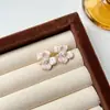 Pendientes Románticos de Flores Estilo Francés, Exquisitos y de Moda, Versátiles y Elegantes, Diseño de Nicho para Mujer, Pendientes de Lujo Ligero y de Gama Alta