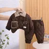 Meninos e Meninas Bebê Plus Algodão Roupa para Bebês e Crianças Conjunto de Duas Peças Inverno Novo Estilo Losango Desenho Animado Conjunto de Inverno