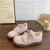 Tênis Versáteis de Nicho para Mulheres 2026 Novo Primavera/Verão Tendência Ins Calçados Malha Respirável Casual Esportivo Sapatos Brancos