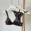 Suprimento de Comércio Exterior Europeu e Americano Francês Sexy Cetim Triângulo Copo Lingerie Fina Sem Fio Confortável Conjunto de Sutiã Calcinha T