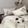 Estilo Fresco e Simples Roupa de Cama Bordada 100% Algodão Amiga da Pele para Dormir Nu, Conjuntos para Cama de Solteiro e Casal, Conjunto de Têxteis para Casa de Três ou Quatro Peças em Algodão Longo