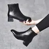 Nuevas Botas Cortas de Moda Estilo Británico Marrón Negro con Felpa Otoño Invierno para Mujer 2026 Estilo Caliente Tacón Grueso Punta Redonda Botas Martin