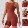 Mono de Yoga Nude con Cortes Europeos y Americanos Espalda Hermosa Ajustado Deporte Fitness Levantamiento de Glúteos Mono Corto de Yoga para Mujeres