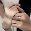 Anillo de pareja con Rocío Blanco diseño avanzado de nicho ins femenino abierto ajustable anillo liso par de anillos masculino
