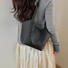 Bolso de Viaje para Mujer, Bolso Cruzado de Nuevo Estilo, Versátil de Gran Capacidad de un Solo Hombro Bolso Cubo Otoño 2026 Retro