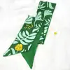 Lenço de Seda Headband Verde Brilhante Fresco Primavera-Verão para Mulheres, Fashion e Versátil com um Toque de Luxo, Adequado para Prender o Cabelo e Uso Diário