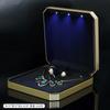 Caixa de jóias octogonal com luz LED caixa de anel de luz pintada caixa de pulseira de colar led caixa de embalagem caixa atacado fábrica em estoque