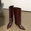 Botas de Equitação Femininas de Salto Alto 2026 Outono/Inverno Nova Chegada Bico Fino Cano Reto Botas Altas Tamanho Grande Moda Acima do Joelho Botas Longas